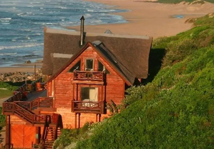 Oyster Bay Beach Lodge