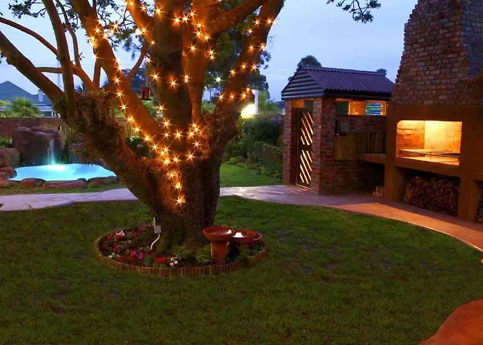 Treetops Guesthouse